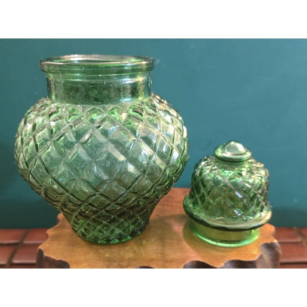 Apothecary Jar w/ Lid Vintage Emerald Green Diamond Cut Pressed Glass 6.5